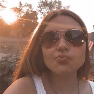 Meet your Posher, Sydney